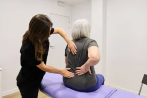 ¿Es seguro el tratamiento quiropráctico cuando se tiene una hernia de disco?